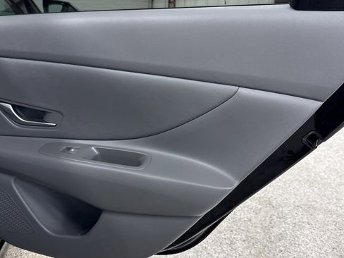 Used 2024 Hyundai Elantra SEL w/ Convenience Package image 21