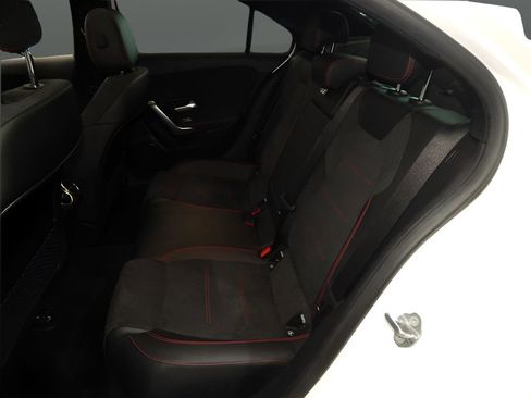 Used 2022 Mercedes-Benz A 220 4MATIC w/ AMG Line image 32