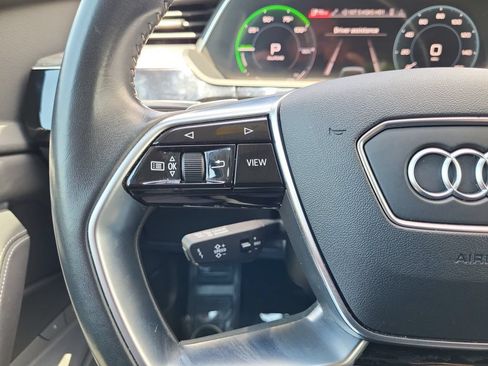 Used 2021 Audi e-tron Premium w/ Convenience Plus Package AWD/4WD image 23