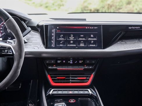 Used 2023 Audi RS e-tron GT image 23