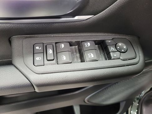 New 2026 RAM 1500 4x4 Crew Cab image 10