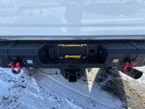 Used 2016 GMC Sierra 2500 SLE w/ SLE Preferred Package image 4