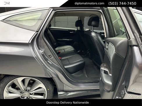 Used 2018 Honda Clarity Touring image 21