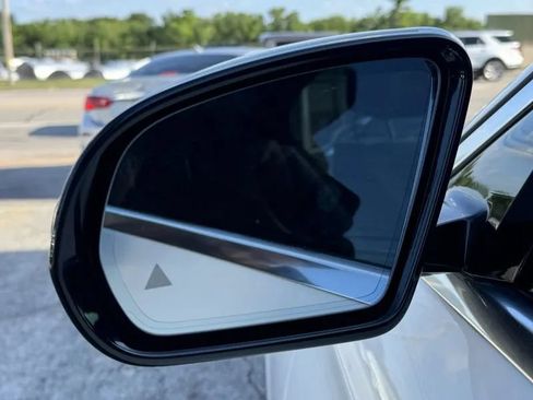 Used 2017 Mercedes-Benz E 300 image 11