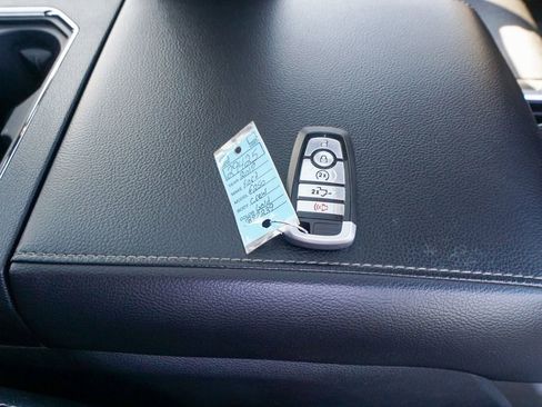 Used 2017 Ford F250 Lariat w/ Lariat Ultimate Package image 37