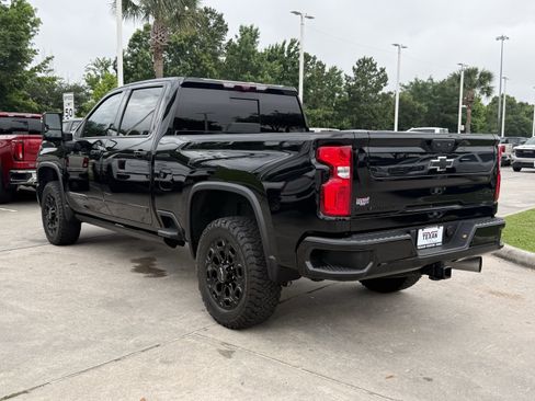Used 2024 Chevrolet Silverado 2500 High Country w/ High Country Premium Package AWD/4WD image 7