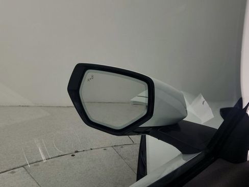 Used 2024 Chevrolet Corvette Z06 image 16