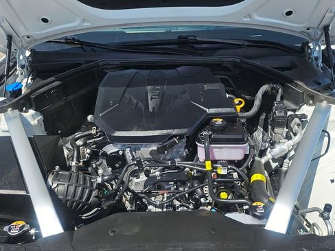 Used 2025 Genesis G70 2.5T RWD image 41