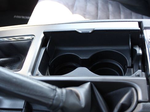 Used 2010 Ford Mustang GT RWD image 91