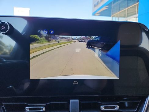 New 2027 Chevrolet Equinox ACTIV w/ Convenience Package III AWD/4WD image 22