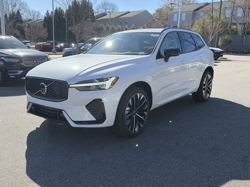 New 2026 Volvo XC60 T8 Ultra w/ Protection Package Premier image 3