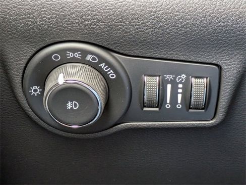 New 2026 Jeep Compass Latitude image 25