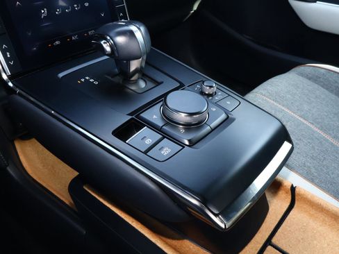 Used 2022 MAZDA MX-30 Electric w/ Premium Plus Pkg image 27