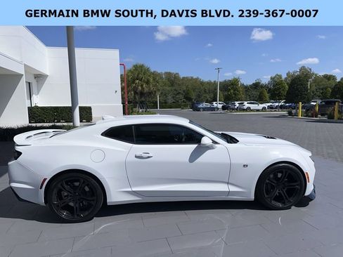 Used 2019 Chevrolet Camaro SS image 8