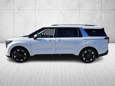 New 2026 Kia Carnival EX image 4