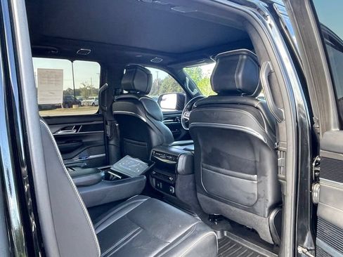 Used 2023 Jeep Grand Wagoneer Series II AWD/4WD image 50