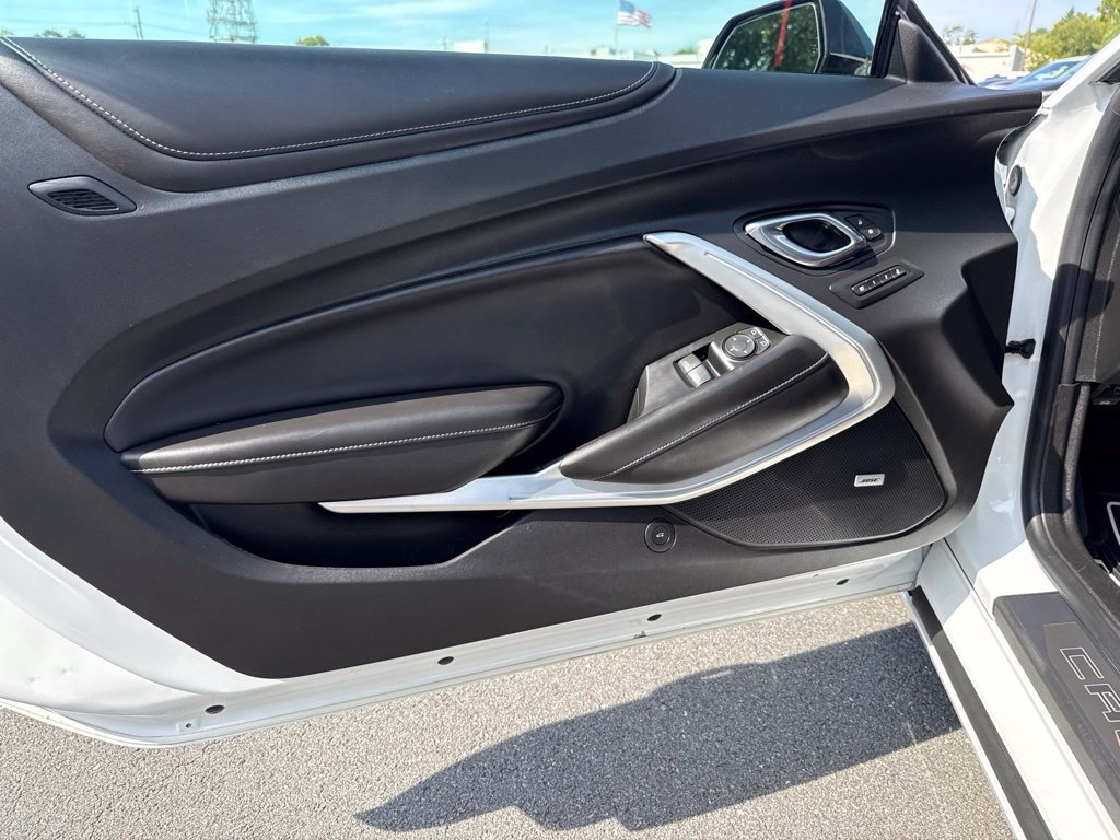 Used 2019 Chevrolet Camaro SS RWD image 13