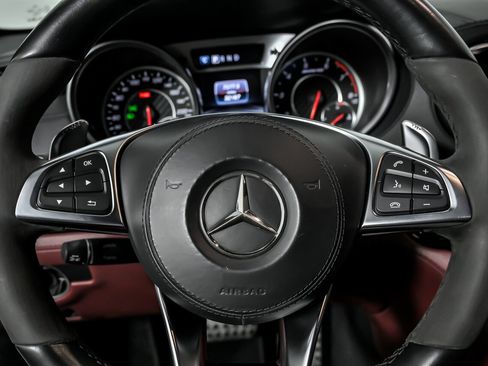 Used 2018 Mercedes-Benz SL 63 AMG image 31