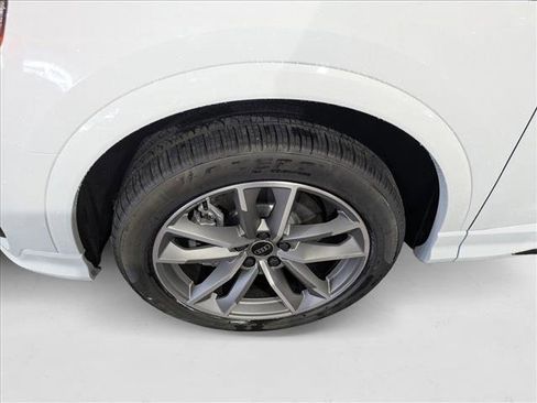 New 2025 Audi Q3 2.0T Premium image 18