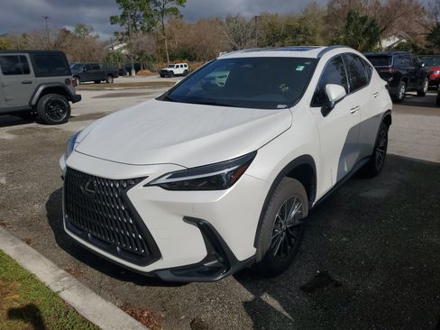 Used 2024 Lexus NX 250 FWD w/ Cold Area Package image 2