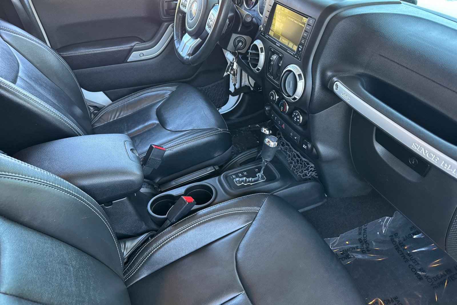Used 2017 Jeep Wrangler Unlimited Rubicon AWD/4WD image 26