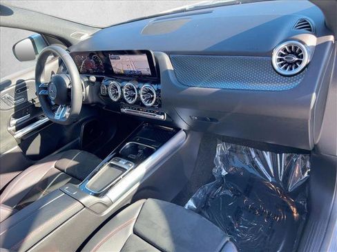 Used 2025 Mercedes-Benz GLA 35 AMG 4MATIC image 24