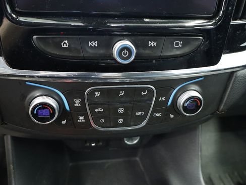 Used 2018 Chevrolet Traverse LT AWD/4WD image 26