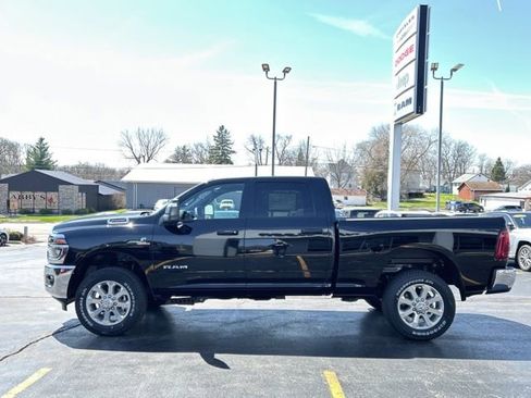 New 2026 RAM 2500 Big Horn AWD/4WD image 7