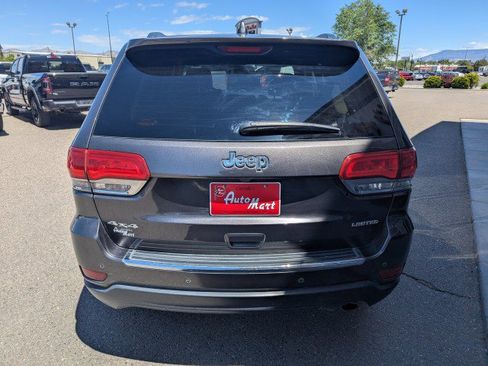 Used 2018 Jeep Grand Cherokee Limited AWD/4WD image 4