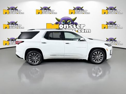 Used 2023 Chevrolet Traverse Premier AWD/4WD image 4