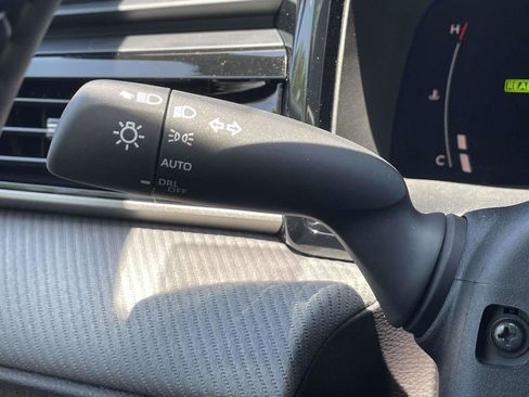 New 2026 Toyota Camry SE FWD image 32
