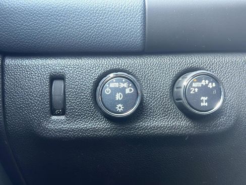 Used 2018 Chevrolet Colorado Z71 image 15