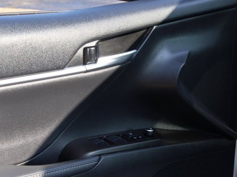 Used 2022 Toyota Camry XSE image 22