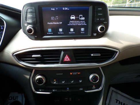 Used 2020 Hyundai Santa Fe SE AWD/4WD image 23
