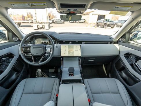 New 2025 Land Rover Range Rover Evoque S image 13