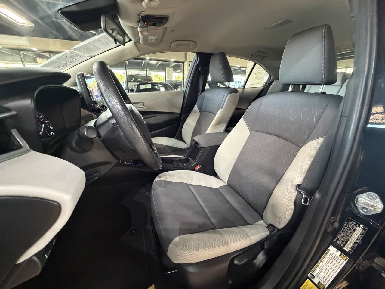 Used 2023 Toyota Corolla LE FWD image 23