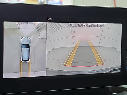 Certified 2021 Mercedes-Benz GLC 300 w/ Premium Package image 23