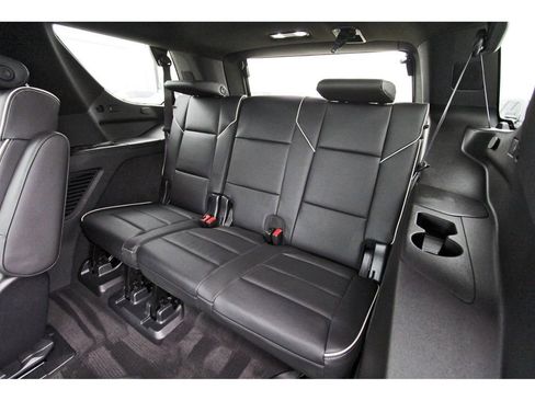 Used 2023 Cadillac Escalade Premium Luxury AWD/4WD image 13