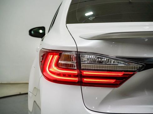 Used 2017 Lexus ES 300h w/ Luxury Package image 9