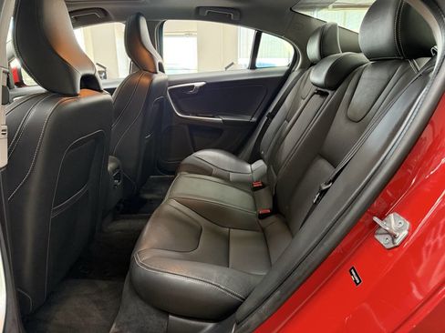 Used 2018 Volvo S60 T5 Dynamic w/ Vision Package image 13