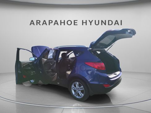 Used 2011 Hyundai Tucson GLS image 5