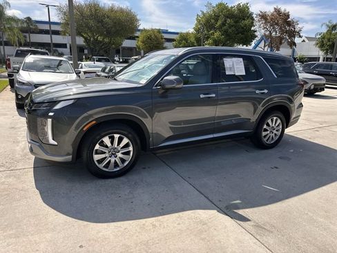 Used 2025 Hyundai Palisade SEL FWD image 32
