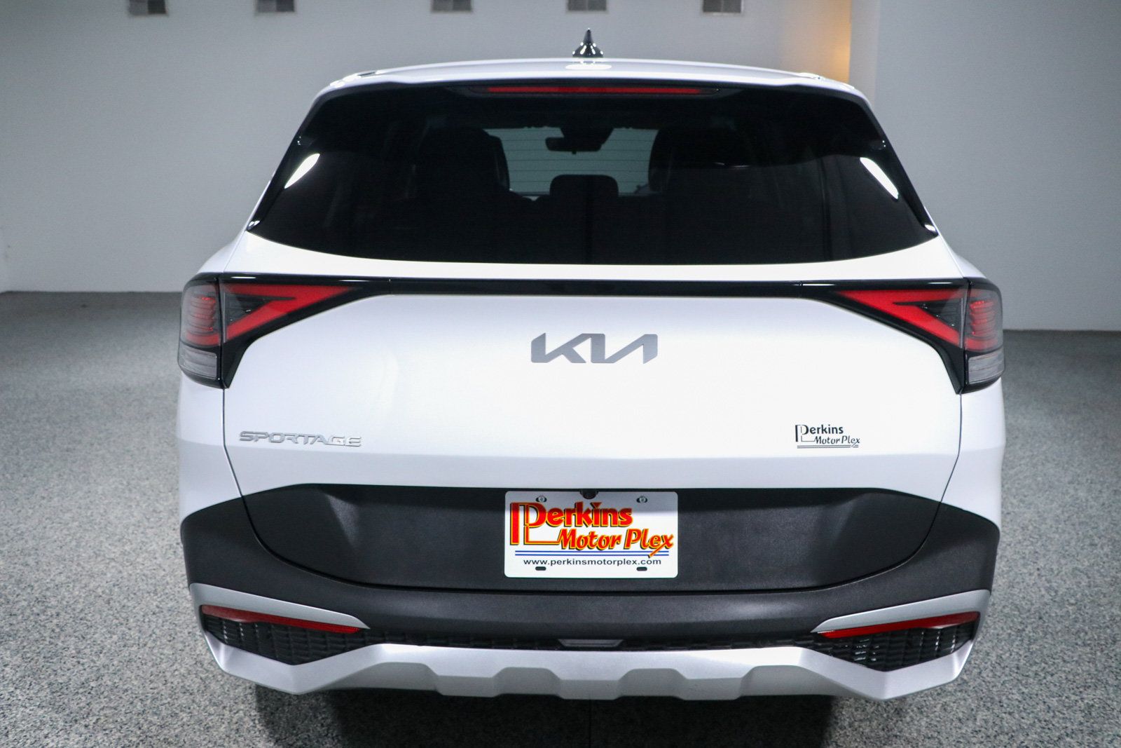 Used 2023 Kia Sportage EX FWD image 8