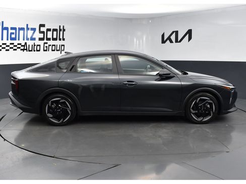 Used 2025 Kia K4 EX FWD image 6