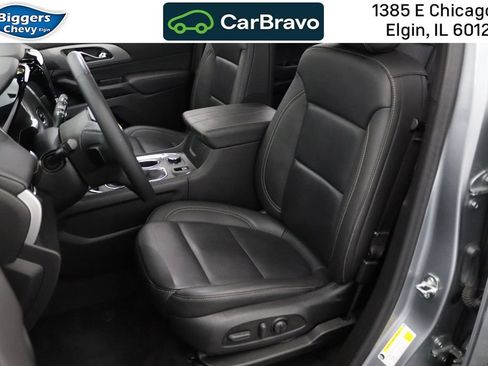 Certified 2023 Chevrolet Traverse LT w/ LT Premium Package AWD/4WD image 12