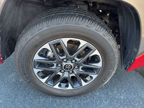 Used 2023 Toyota Tundra Limited image 37