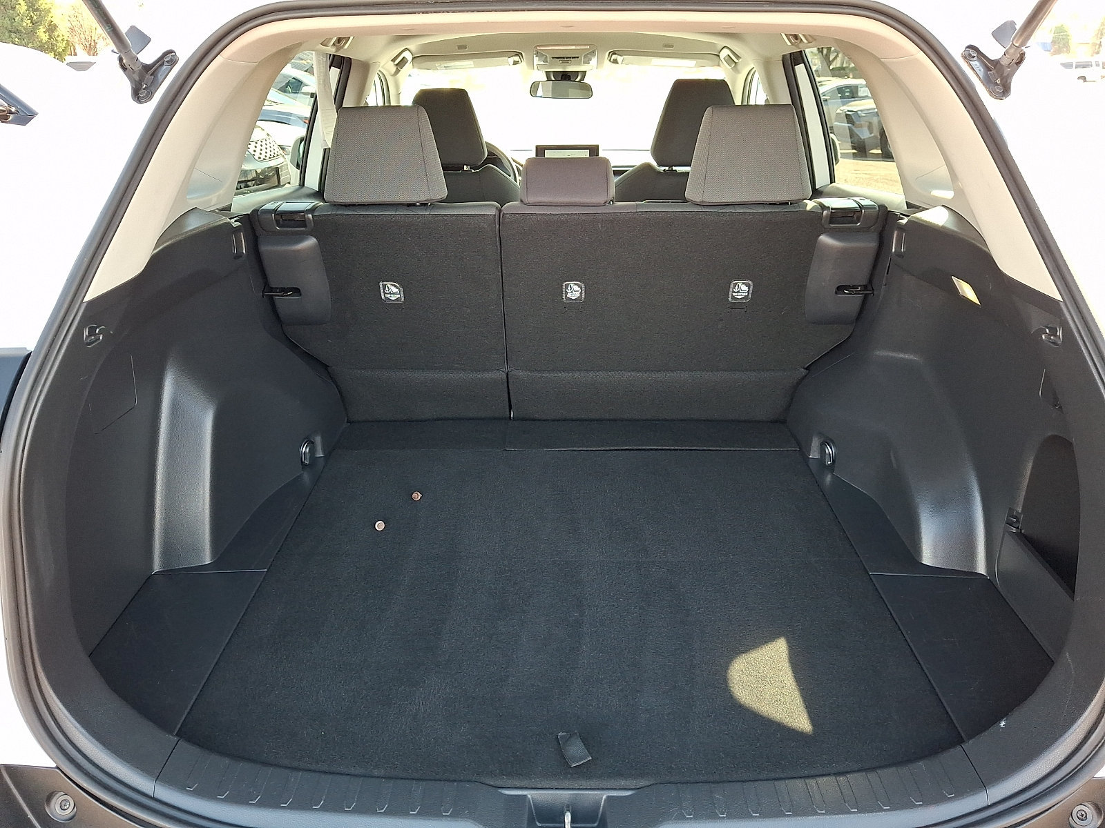 Certified 2024 Toyota RAV4 XLE FWD image 28