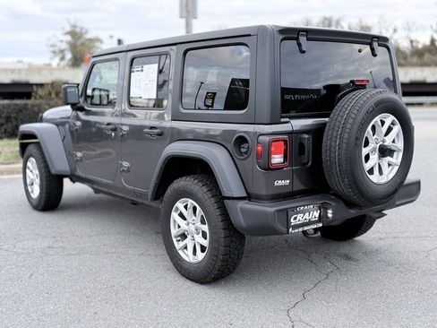 Used 2023 Jeep Wrangler Sport S image 5