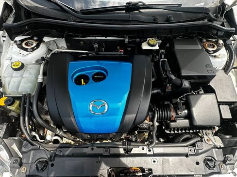 Used 2013 MAZDA MAZDA3 i Touring FWD image 33