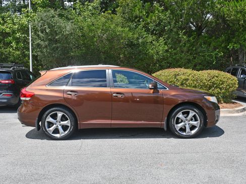 Used 2014 Toyota Venza XLE AWD/4WD image 5